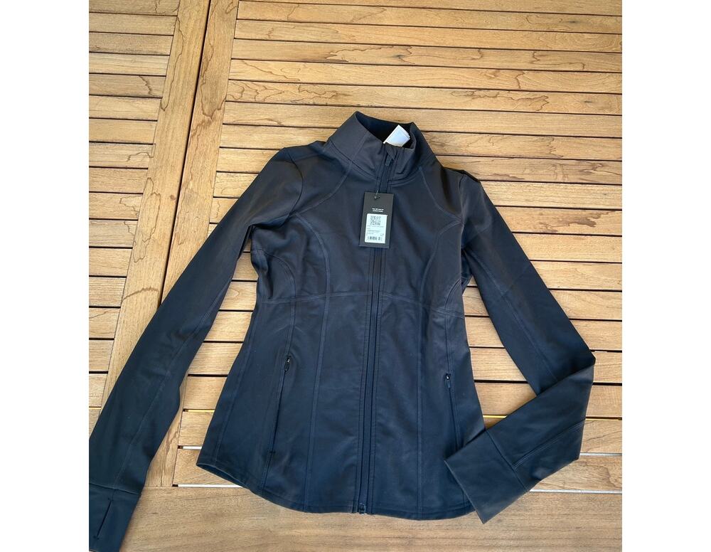 NWT Fabletics perfect storm train jacket size small